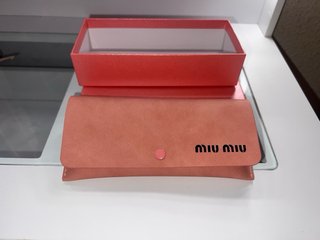 Gafas Miu Miu con caja