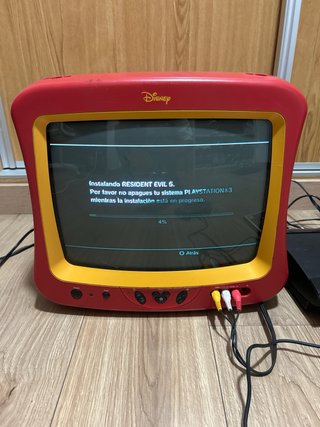 TV CRT Disney para decoracion