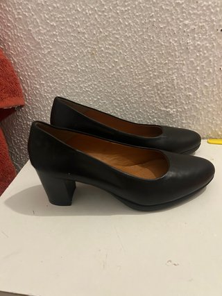 Zapatos de tacón negros