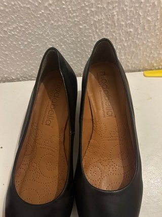 Zapatos de tacón negros