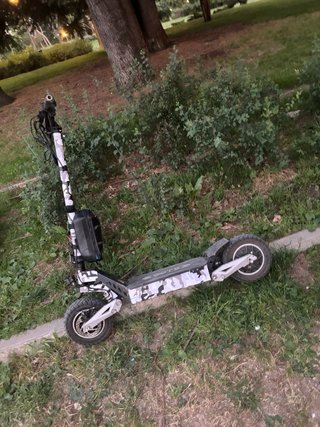 Patinete eléctrico todoterreno