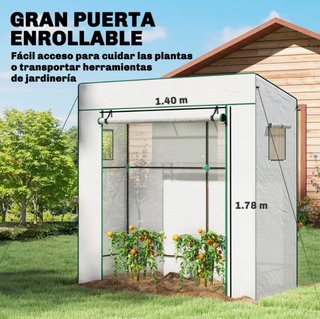 Invernadero Exterior con Ventanas