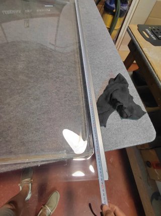 Ventana delantera caravana