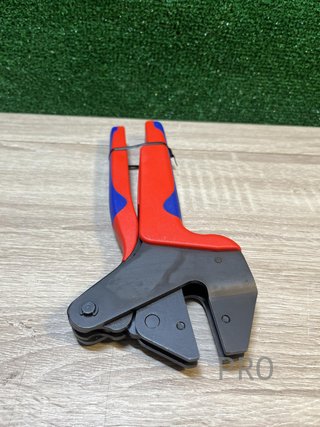 Sistema Master de alicates de engarzado con perfiles intercambiables Knipex