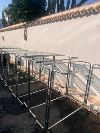 Percheros acero inoxidable con cristal