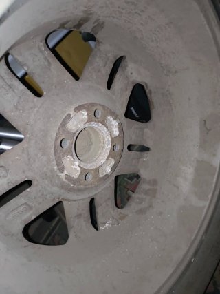 Llantas aluminio Renault Kangoo 4x4 NEUMÁTICOS MAL