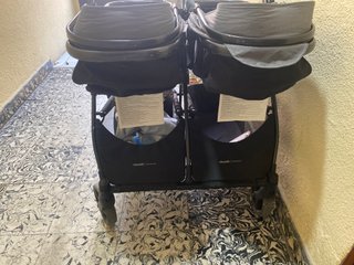 Carrito gemelar bebé