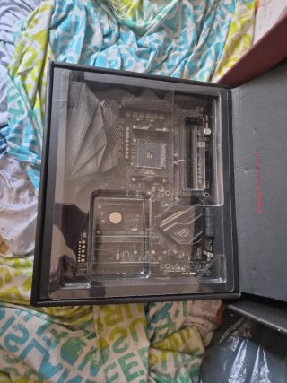 ASUS ROG Crosshair VII Hero (Wi-Fi) X470