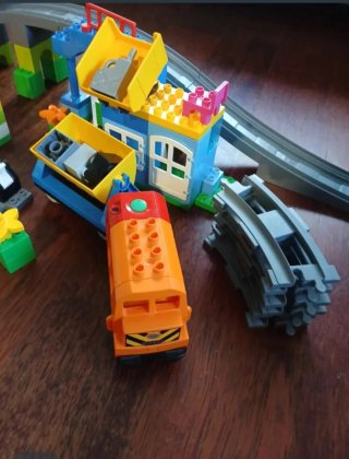 Tren Duplo con vías y accesorios