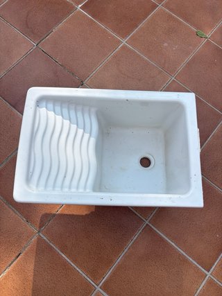 Pila de lavar cerámica blanca lavabo