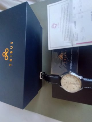 Reloj Tribus