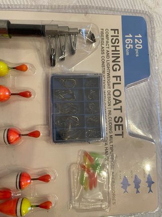 Set de pesca con caña y carrete