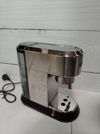 Cafetera de Bomba de Acero - De'Longhi Dedica