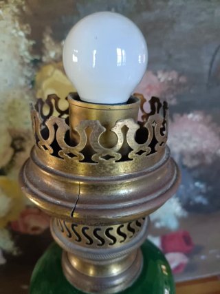 Table lamp