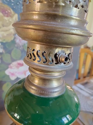 Table lamp