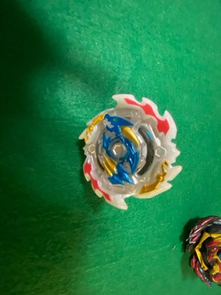 Lote 3 Beyblade Burst Originales + Lanzadores