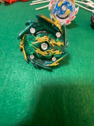Lote 3 Beyblade Burst Originales + Lanzadores