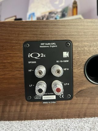 Altavoz Central KEF iQ2c Marrón/Negro