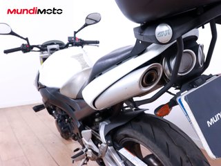 SUZUKI GSR 600