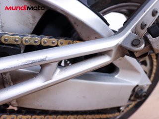 SUZUKI GSR 600