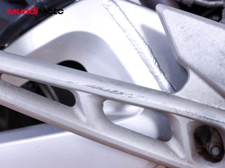SUZUKI GSR 600