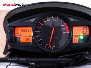 SUZUKI GSR 600