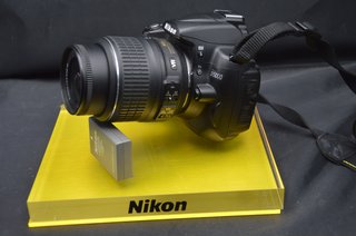 Nikon D5000 - 10575 disparos