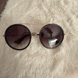 Gafas de Sol Gucci Negras y Doradas