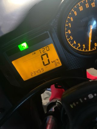 Honda CBR 600 Sportbike Roja y Blanca