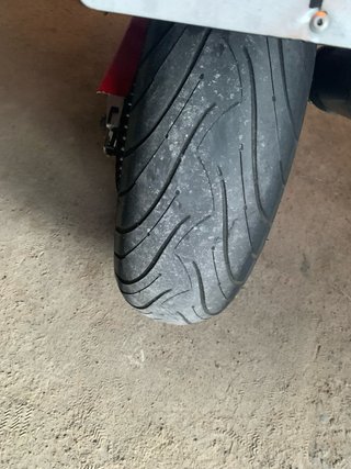 Honda CBR 600 Sportbike Roja y Blanca