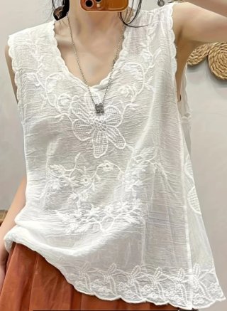 Blusa bordada blanca nueva sin etiqueta Talla XL