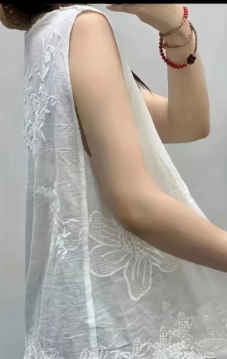 Blusa bordada blanca nueva sin etiqueta Talla XL