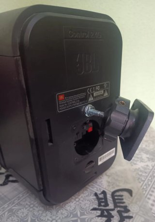 Altavoces JBL Control One Negros