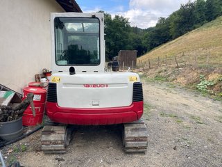 Retroexcavadora Takeuchi TB150G