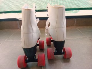 Patines Clásicos Blancos 4 Ruedas