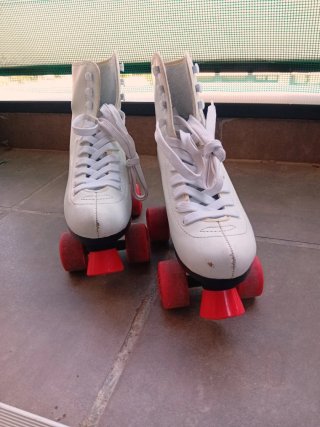 Patines Clásicos Blancos 4 Ruedas