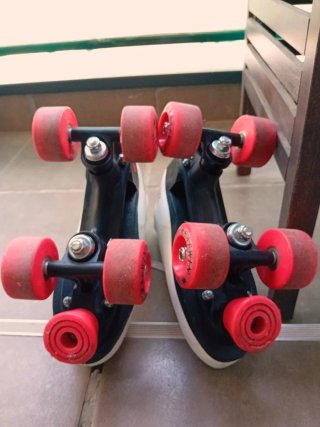 Patines Clásicos Blancos 4 Ruedas
