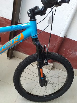Bicicleta BTT 20 con suspensión