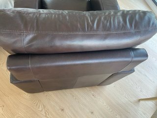 Sillón polipiel marrón muy cómodo