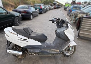 Suzuki 103015 tapa motor burgman 125