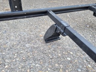 Portaequipajes Coche Negro