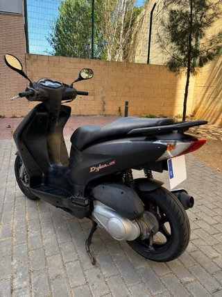 Honda Dylan 125 Negro Mate