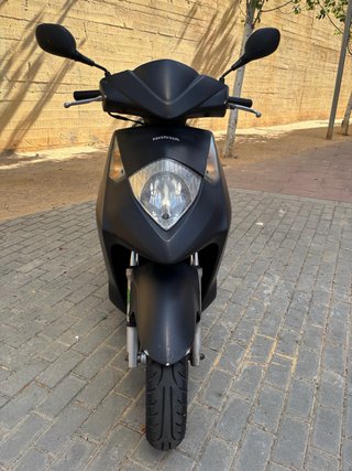 Honda Dylan 125 Negro Mate