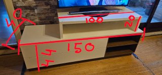Mueble TV moderno beige y marrón