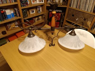 Lámpara de mesa metal y madera