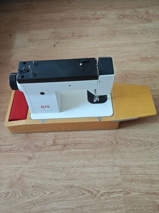 Máquina de coser Alfa 3242 Zig-Zag