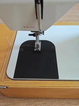 Máquina de coser Alfa 3242 Zig-Zag