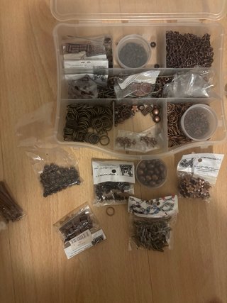 Abalorios para bisutería y manualidades