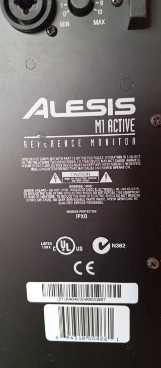 Monitores de Estudio Alesis M1 MK2