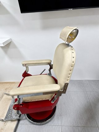 Sillón Barbero Vintage Hidráulico Rojo/Crema
